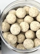Плавающие бойлы Dynamite Baits Foodbait Pop-Ups - White Chocolate & Coconut Cream 15mm - изображение 4