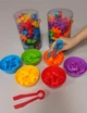 Развивающая игра сортируй по цветам с пинцетами и тарелочками монтессори сортер Зверята. - изображение 3