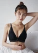 Женский кружевной бюстгальтер с передней застежкой и легким push-up French Dream (1726-70-01) Черный 70 FINETOO - изображение 6