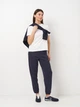 Спортивные штаны женские GANT Reg Shield Sweatpants 4200500-433 L Синие (7325707991530) - изображение 3
