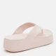 Женские вьетнамки для пляжа Crocs Getaway Platform Flip QaQ 209410-6UR 42-43 (W11) 27 см Quartz (196265613984) - изображение 5