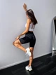 Велосипедки жіночі Wake Up з Push Up та ефектною сіткою під сідницями Фітнес Спорт Йога Однотонні XS-S Чорні (4541S) - зображення 3