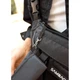 Велика жіноча поясна сумка бананка для планшета Sambag DynamicDart чорна - зображення 8