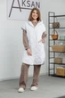 Жіноча демісезонна стьобана жилетка з плащівки лаке з капюшоном на кнопках Aksan 23.2169 46(l) білий - зображення 1