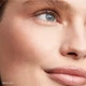Хайлайтер в стике Westman Atelier Lit Up Highlight Stick (Brulee) 2.5 g Mini - изображение 3