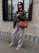 Сумка из натуральной кожи маленькая ARTiS Bags 1810 5007-4778 Коричневая - изображение 7