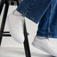 Sneakersy damskie Nike W Court Vision Lo Nn DH3158-101 38.5 (7.5US) Białe (195237032006) - obraz 2