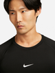 Рашгард чоловічий Nike M Np Df Tight Top Ls FB7919-010 M Чорний (196608737292) - зображення 4