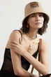 Панама с принтом LOEWE Anagram raffia bucket hat Коричневый - изображение 5