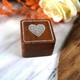 Коробочка для 2 двох обручок з натурального дерева "Heart" цілісний квадратний футляр для ювелірних виробів зі світлою подушечкою "G" (104119199) - зображення 2