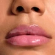 Блеск для губ с эффектом увеличения Giorgio Armani Prisma Glassy Icy Plumper (Frozen Candy 34) 3.5 ml - изображение 2