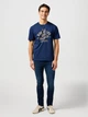 Футболка хлопковая длинная мужская Wrangler 112362792 L Темно-синяя с принтом (5401139262201) - изображение 4