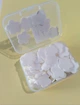 Мило на основі кукурудзяного крахмалю у вигляді пелюсток паперу Petal Soap Paper у футлярі Lily Біле - зображення 2