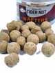 Бойли нейтральної плавучості Dynamite Baits Wafter Monster Tiger Nut Dumbells 15 мм 80г - зображення 2