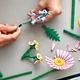 Конструктор LEGO Botanicals Миниатюрный солнечный букет 373 детали (10347) - изображение 4