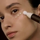 Крем під очі з бакучіолом SKIN1004 Madagascar Centella Probio-Cica Bakuchiol Eye Cream, 20 мл - зображення 3