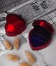 Коробочка для помолвочного кольца в форме сердца Corazón футляр с LED подсветкой для предложения / ювелирных и бижутерных изделий, красный (105063370) - изображение 4