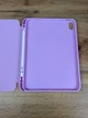 Чехол Smart Case на Apple iPad 10 (10.9" 2022) с креплением для стилуса Apple Pencil Фиолетовый - изображение 2