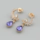 Сережки з кристалами Swarovski 53421 розмір 32х11 мм колір цикламен вага 4.7 г позолота 18К - зображення 1