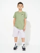 Подростковая футболка Nike B Nsw Si Graphic Tee HM4338-386 137-147 см M Зеленая (197599794295) - изображение 3