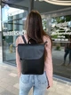 Жіночий рюкзак портфель в чорній екошкірі матовий з клапаном Town Style Yr mini - зображення 1