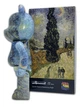 Статуетка Bearbrick x Van Gogh x Country Road in Provence by Night 400% 28 см Medicom Toy Дорога з кипарисом - зображення 3