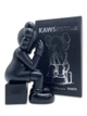 Статуэтка KAWS x COMPANION PASSING THROUGH x Black 400% 27 см Brian Donnelly Рыцарь - изображение 4