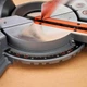 Пила торцювальна мережева BLACK+DECKER, 1500 Вт, диск 216х30 мм, швидкість 4700 об/хв, вага 6,8 кг (BES702) - изображение 7