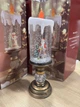 Дід Мороз Декоративна новорічна LED свічка зі снігом, 25см, від батарей та USB - зображення 1