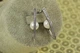 Серьги Xuping Jewelry стрелки с жемчугом 3,2 см серебристые - изображение 2