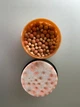 Бронзер у кульках Avon Bronzing Pearls відтінок Теплий (warm bronzer) 28 г - зображення 4