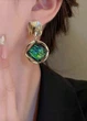 Сережки женские винтажные со вставкой хамелеоном Fashion Jewelry Золотистые 16277 - изображение 1