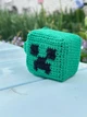 В'язана іграшка-брелок "Кріпер МАЙНКРАФТ" Minecraft, зелено-чорна, 6 см * 6 см * 6 см. - зображення 1