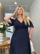 Довга сукня з яскравим принтом, на запах, з широкими рукавами Арт МОДС-05888, темно синій в горох, розмір 66-70 - изображение 4