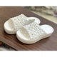 Жіночі шльопанці Crocs Slade Geometric White (38-39, білий) - зображення 3