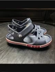 Дитячі сандалії для хлопчика Crocs Kids Bayaband Sandal Navy/Pepper (31/32, синій) - зображення 2
