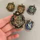 Брошь из фильма Гарри Поттер на одежду / рюкзак / пенал / портфель Harry Potter значок - пин герба школы магии Хогвартс, 5х3.5 см, разноцветный (106931455) - изображение 2