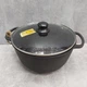 Каструля чавунна (казан) 6,0 л зі скляною кришкою та литими ручками T404C3 - зображення 1