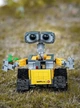 Конструктор Воллі інтерактивний робот Wall-E супер іграшка для дітей збірна модель дитячий мультфільм WALL E роботизований колекційний набір для хлопчиків та дівчаток що розвиває різнокольоровий оригінальний подарунок дитині 687 деталей OnePro 68358 - зображення 3