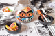 Zestaw markerów kredowych Uni Posca Halloween 4 szt (3701614900171) - obraz 3