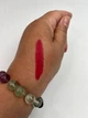 Увлажняющая матовая губная помада Avon "Ультра" 30 Рубиновый поцелуй (30 Ruby Kiss) 3,6г - изображение 2