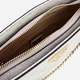 Torebka bagietka damska mini Guess Noelle HWBG7879720-BNN Mleczna - obraz 3