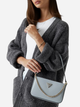 Сумка багет сідло жіноча зі штучної шкіри маленька Guess Noelle HWZG7879720-LVG Сіра (800070334908) - зображення 2
