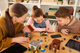 Zestaw klocków LEGO Minecraft Kryjówka rozbójników i dewastatorów, 665 el. 21278 (5702017815527) - obraz 11