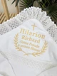 Именная крыжма для младенца Family Tradition + мешочек велюровая махра муслин с вышивкой и кружевом 100х100 белая Божья радость - изображение 2
