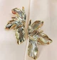 Женские сережки Цветочки jewelry Золотистые - изображение 4