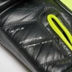 Боксерские перчатки Leone GN110F Revo Fluo 12 унций Black (бинты 4 м в комплекте) (GN110F_Black_12oz) - изображение 7