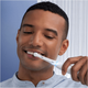 Elektryczna szczoteczka do zębów Oral-B iO Series 7S Biała + Brush Head + TC (613116) - obraz 5