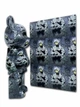 Статуэтка Bearbrick x RIOT COP x BRANDALISM 400% 28 см Medicom Toy Смайлик Полицейский - изображение 6