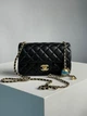 Cумка жіноча з фурнітерою в стилі Chanel Classic 1.55 Small Single Flap in Black - изображение 7